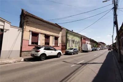 RECO Casa cu 3 camere in Oradea zona centrala - foto 3