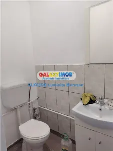 Inchiriere spatiu comercial 43 mp Voinesti Judetul Dambovita - foto 9