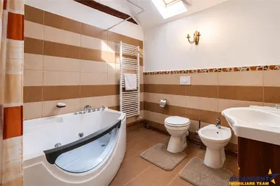 Resort turistic aristocrat, 6.200mp parc privat,teren tenis,piscina,wellness,sala evenimente..si povestea continua - foto 24