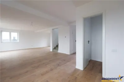 Imobil aparte, arhitectura deosebita, conditii avantajoase, Sanpetru - foto 11