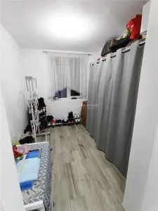 Apartament 2 camere in zona centrala Moldova Noua, langa piata - foto 9