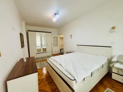 Apartament 2 camere de vânzare  zona Coșbuc - foto 3