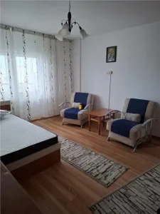Inchiriere garsoniera zona Cantacuzino - Ploiesti