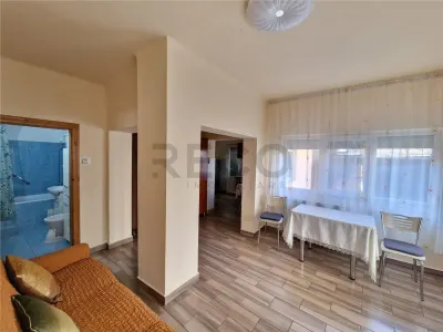 RECO Casa cu 2 camere+living, renovata complet, in Episcopia Bihor - foto 3