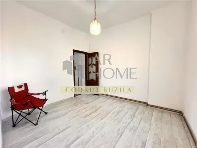 Inchiriere spatiu comercial sau locuinta, ultracentral Ploiesti - foto 6