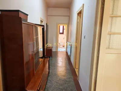 Apartament 4 camere ultracentral, Ploiesti, parter in vila - foto 16