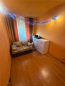 Apartament 3 camere zona 9 mai - foto 3