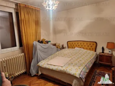 Apartament 3 camere de inchiriat zona Tei - foto 2