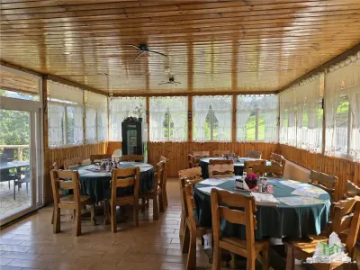 Investitie profitabila in Bucegi | Cabana turistica complet echipata - foto 15