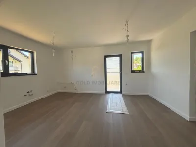 Casă nouă, finisată complet, cu teren generos de 1.200 mp  Tăuții Măgherăuș - foto 11