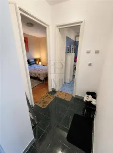 Central, apartament 2 camere, centrala proprie, etaj 2, loc parcare in curte - foto 6