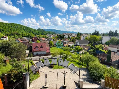 Vand Casa in Sovata cu Panorama deosebita ideala pt Pensiune sau casa de vacanta - foto 4