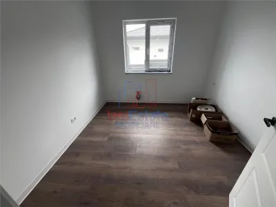 Casa Superba 4 camere cu 2 bai beci terasa Valea Adanca - foto 3