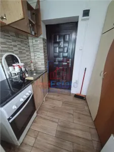 CAMERĂ MOBILATĂ ÎN PODU ROȘ Jumbo - foto 2