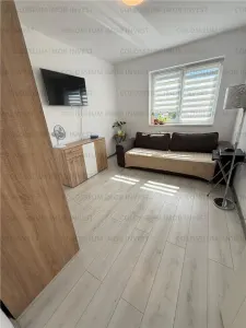 Apartament 3 camere, decomandat - zona Tractorul - foto 4