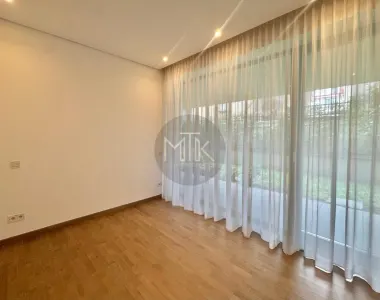 Apartament de lux 4 camere - curte 253 mp | Parcare subterana | Primaverii - foto 19