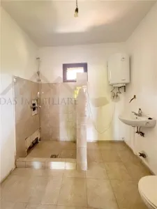 Casa si anexe , in Danesti, zona Secret Garden - foto 7