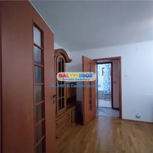 DE INCHIRIAT - APARTAMENT 2 CAMERE Zona Lacul Tei 475 euro - foto 8