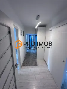 Apartament 3 camere decomandat zona Centru - foto 9