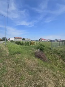 Teren intravilan 600 | Front 20 metri liniari - foto 10