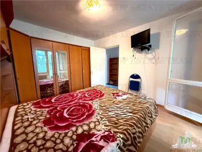 Apartament 3 camere decomandat in Drumul Taberei, la 5 minute de metrou Valea Ialomitei - foto 4
