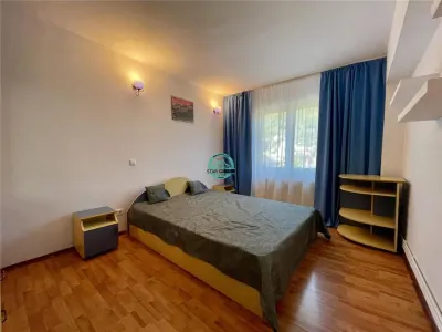 Inchiriez apartament cu 2 camere in Tudor Zona Palas. - foto 4