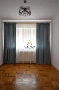 Apartament 3 camere in Targoviste, zona Micro 6 - foto 7