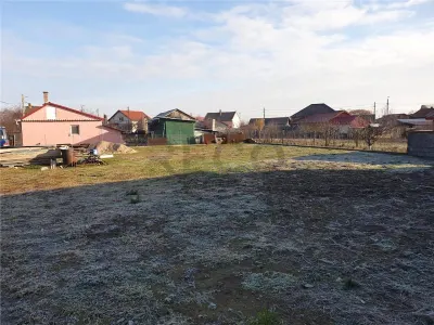 RECO Teren intravilan in Bors cu toate utilitatile - Bors