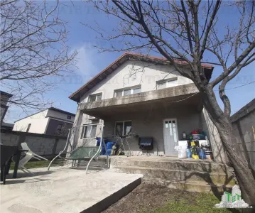 Casa spatioasa cu 8 camere si teren de 801 mp - ideala pentru 2 familii - foto 9