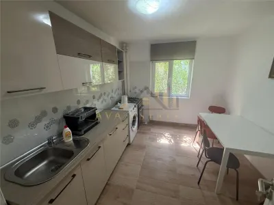 Apartament 2 camere, Et.1, 55 mp - Zona Iulius Town - foto 7