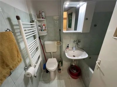 Apartament 3 Camere-Etaj 3-Mobilat si Utilat - foto 13