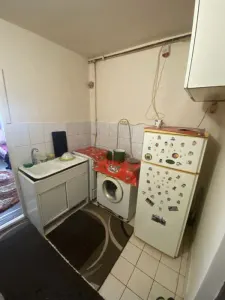 Camera de camin cu baie zona Bartolomeu,34500 Euro - foto 2