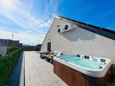 Penthouse exclusivist cu terasa de 85 mp, jacuzzi privat si independenta energetica – Prima inchiriere | Zona Coresi, Brasov - foto 4