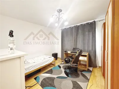 Apartament 3 camere decomandat, parter inalt ,  zona centrala - foto 3