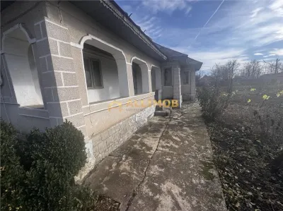 Casa batraneasca  si 1500 mp teren, doua deschideri – Fulga, Prahova - foto 12