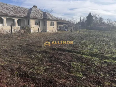 Casa batraneasca  si 1500 mp teren, doua deschideri – Fulga, Prahova - foto 5