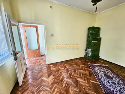 Casă de vânzare în zona Sala Sporturilor – ideală pentru locuit sau investiție - foto 4