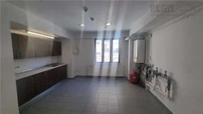 Spatiu comercial versatil in Centrul Civic - foto 18