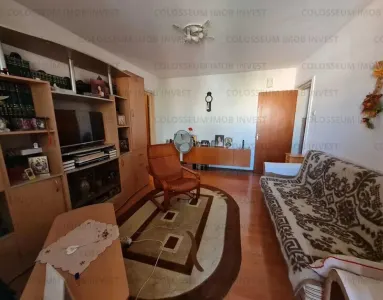 Apartament 3 camere | Semidecomandat | zona Astra - Brasov