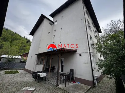 Vila de vanzare in Busteni | 11 camere, piscina si sauna | 620.000 â‚¬ - foto 17