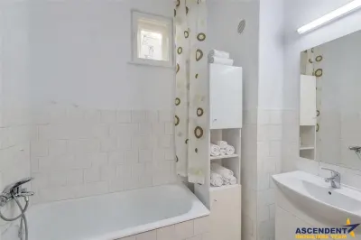 Casa sub aripa padurii, 1.750 teren roditor, Central, Sacele, Brasov - foto 10