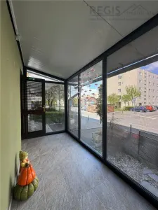 Vanzare spatiu comercial in cartierul Tractorul – 2 studiouri independente - foto 2