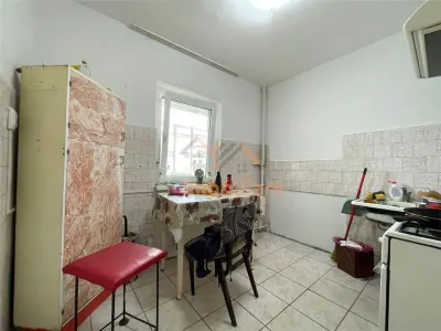 APARTAMENT 3 CAMERE | ETAJ 2 | DECEBAL | ALUMINEI | ORADEA | - foto 9