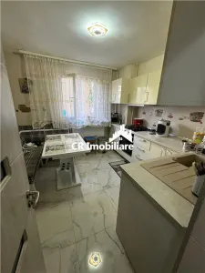 Apartament 4  camere Dristor Vitan 100 m - foto 8