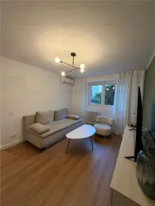 Vânzare apartament 2 camere | Piata Romana | bl 1975 | fara risc/ urgenta risc seismic | etaj 3/10 | renovat | mobilat si utilat nou | - foto 14
