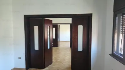 Vanzare apartament 4 camere | Unirii | 90mp utili | vila interbelica fara risc / urgenta risc seismic | superb | - foto 4