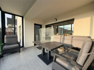 Casa individuala  moderna cu 4 camere terasa inchisa 2 bai - foto 8