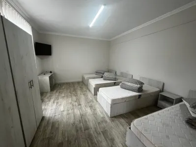 Camere de inchiriat pentru muncitori . - foto 23