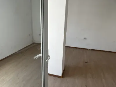 Spatiu depozitare/ productie in suprafata de 300 mp, in Ploiesti. - foto 4