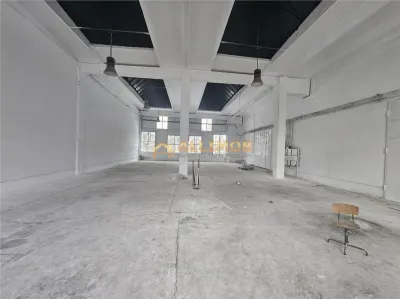 Hala de  200 mp in Ploiesti, zona Bariera Bucuresti - foto 2